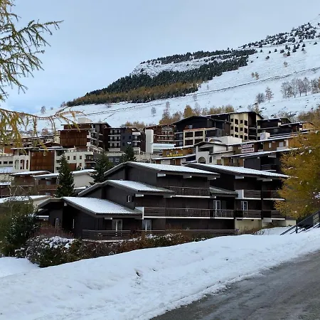 The Paradise 2 Alpes Appartement *