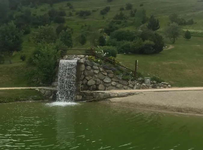 The Paradise 2 Alpes *